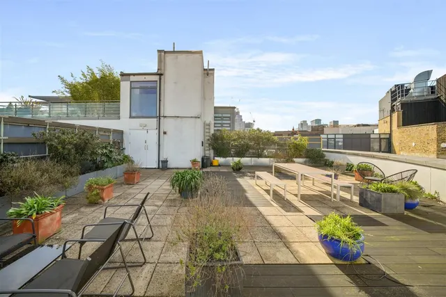 Photo 3 — Garden Walk, Shoreditch, EC2A