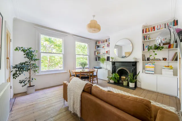 Photo 3 — Rosendale Road, West Dulwich, London, SE21