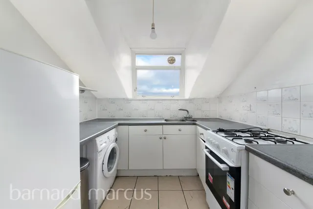 London Road, Thornton Heath, CR7, photo 3