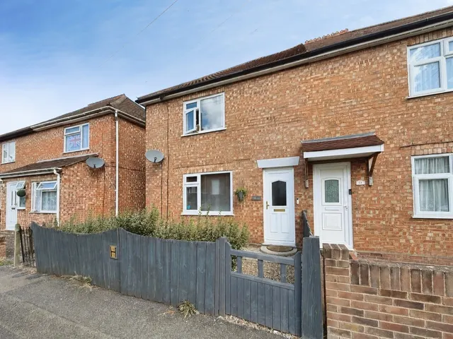 Stone Street, Aldershot, Hampshire, GU12 4EB, photo 1