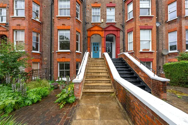 Goldhurst Terrace, London, NW6, photo 1
