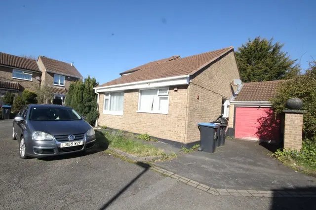 Photo 2 — Elmwood, Coulby Newham, North Yorkshire, TS8