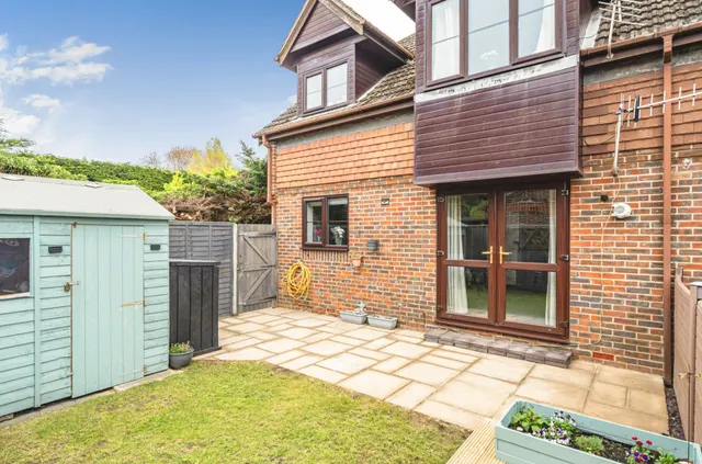 High Street, Selsey, PO20, photo 1