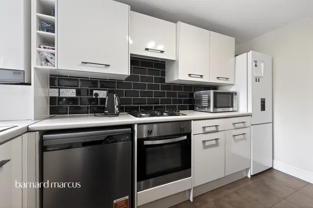 Birdhurst Road, South Croydon, photo 1
