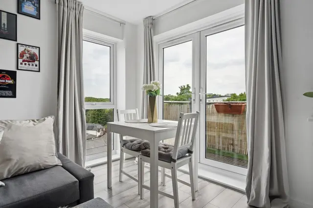Photo 2 — Observer Drive, Watford, WD18 7GA
