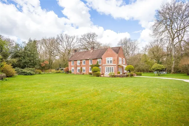 Photo 2 — Ermin Street, Hungerford, RG17