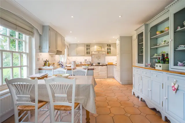 Photo 3 — Ermin Street, Hungerford, RG17