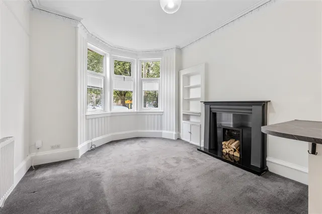Photo 3 — 0/1 9 Temple Gardens, Anniesland, G13 1JJ