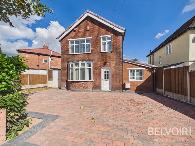 Young Avenue, Stafford, ST16, photo 1