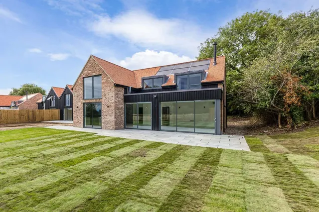 Orchard Grove, Dunsden Green, Dunsden, Reading, RG4 9QJ, photo 1