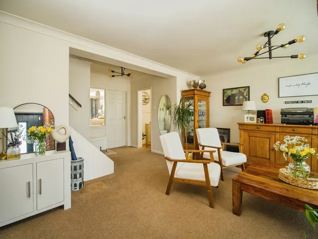 Radipole Lane, Weymouth, DT4, photo 3