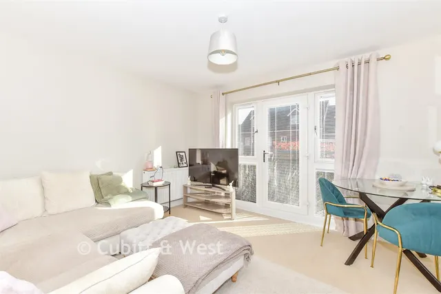 Horndean, Waterlooville, PO8, photo 3