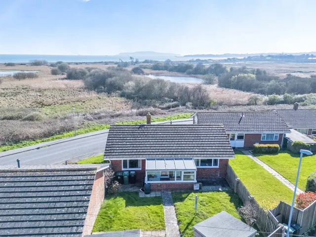 Oakbury Drive, Weymouth, DT3, photo 1