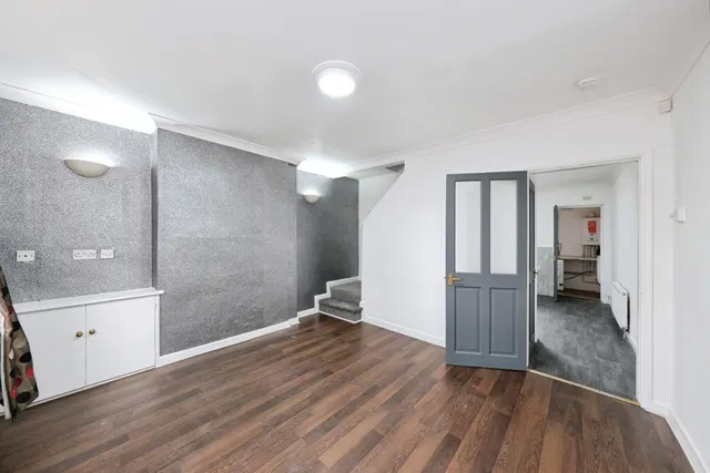 Durnford Street, Nottingham, NG7, photo 3