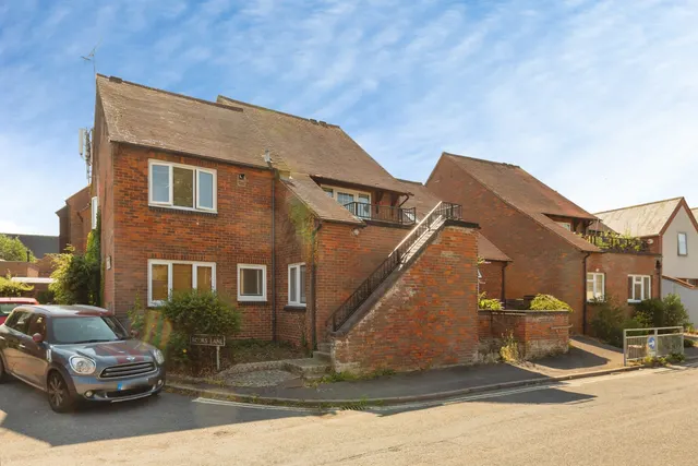 Rooks Lane, Thame, OX9, photo 1