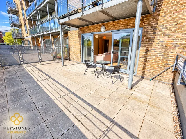 Quayside Drive, Colchester, CO2, photo 1
