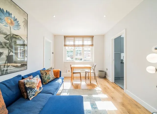 Photo 2 — Flaxman Terrace, London, WC1H