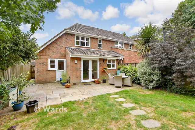 The Ridgeway, Lympne, CT21, photo 3