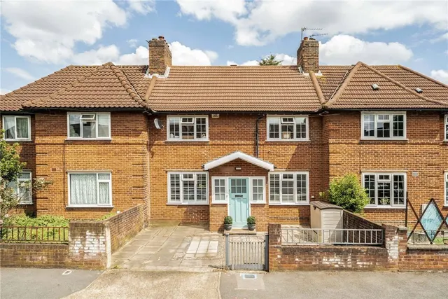Daffodil Street, W12, photo 1