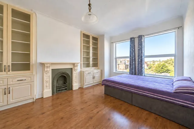 Ardoch Road, SE6, photo 2