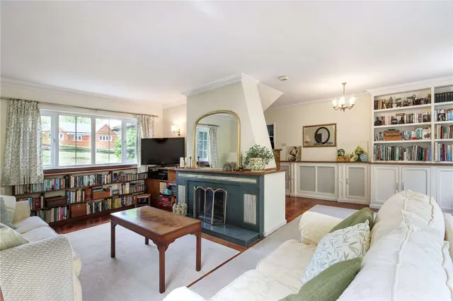 Photo 3 — Brattle Wood, Sevenoaks, Kent, TN13 1QS