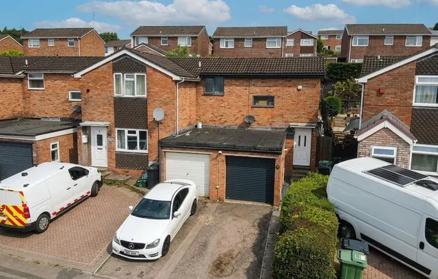Woodland Rise, Lydney, photo 1