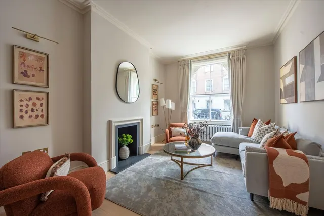 Elizabeth Street, London, SW1W, photo 1