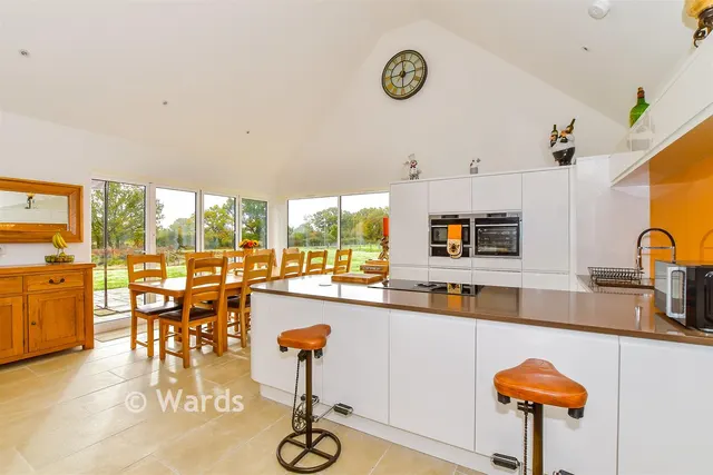 Pike Fish Lane, Paddock Wood, TN12, photo 3