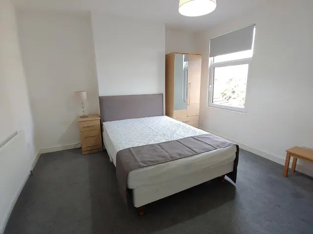 Dagmar Grove, Beeston, NG9, photo 3