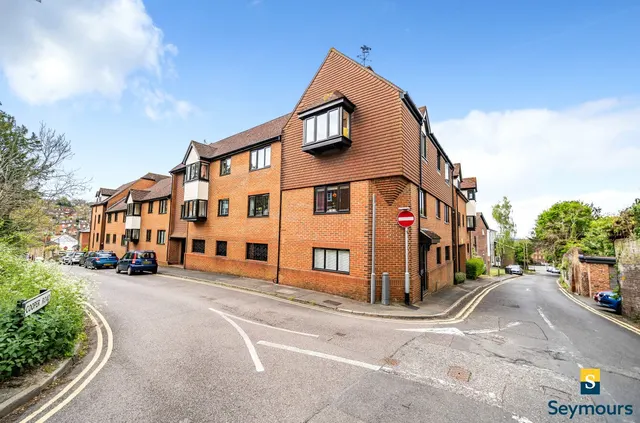 Warren Road, Guildford, GU1, photo 1