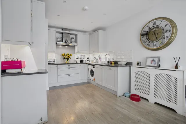 Rose Meadow, West End, GU24, photo 3