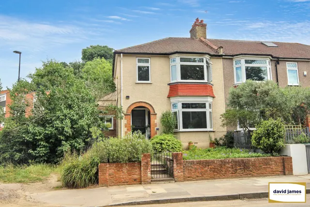 Photo 2 — Calmont Road, Bromley