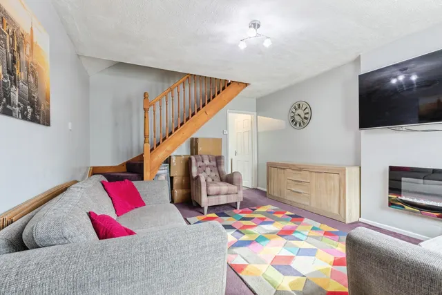 Bamburgh Crescent, Newton Aycliffe, photo 1