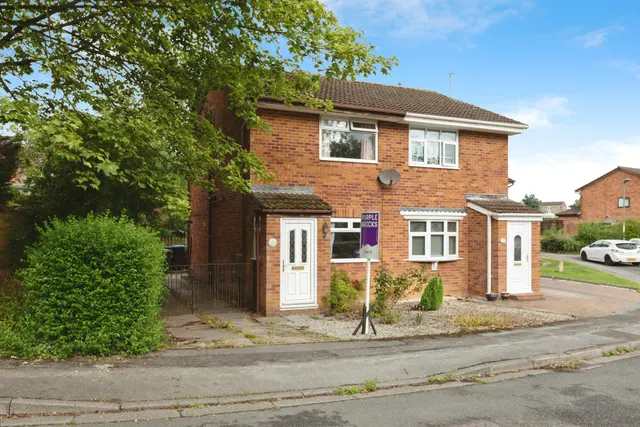 Photo 2 — Bamburgh Crescent, Newton Aycliffe