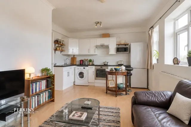 Greenford Road, Harrow, HA1, photo 3