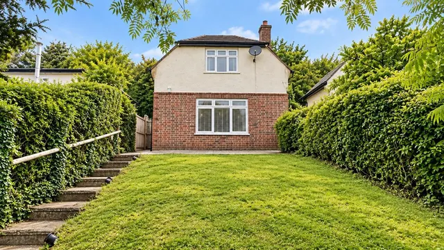 Stafford Road, Caterham, CR3, photo 1