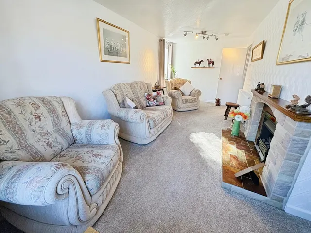 Derwent Close, Mansfield, NG21, photo 3
