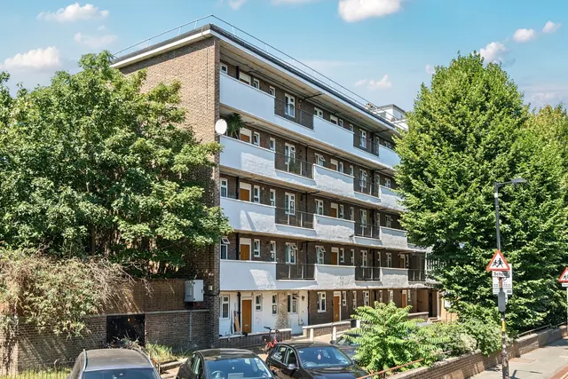 Crawford Estate, SE5, photo 1
