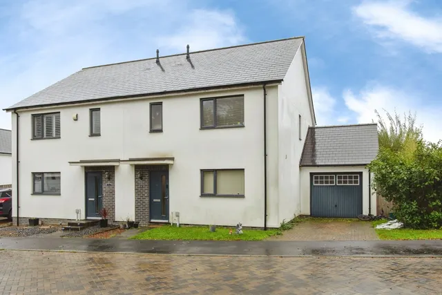 Kober Way, St. Austell, PL25, photo 1