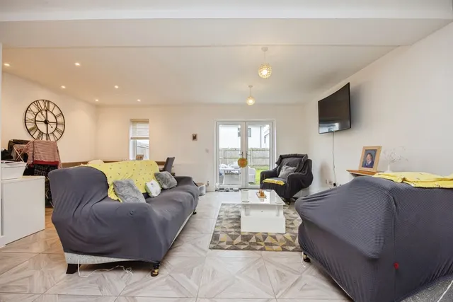 Kober Way, St. Austell, PL25, photo 3