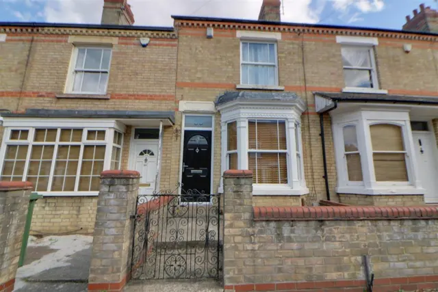 Queens Road, PE2, photo 1