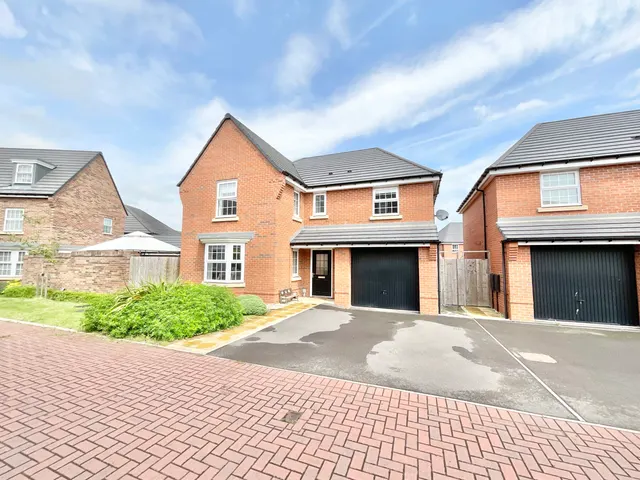 Orwell Road, Market Drayton, TF9, photo 1