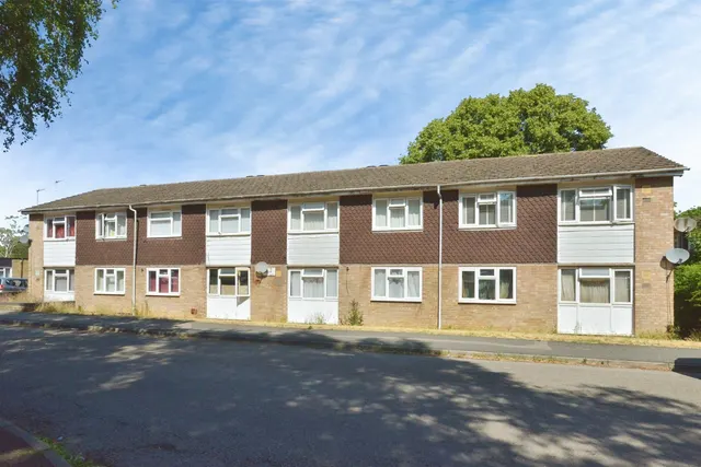 Earls Willow, New Bradwell, Milton Keynes, photo 1