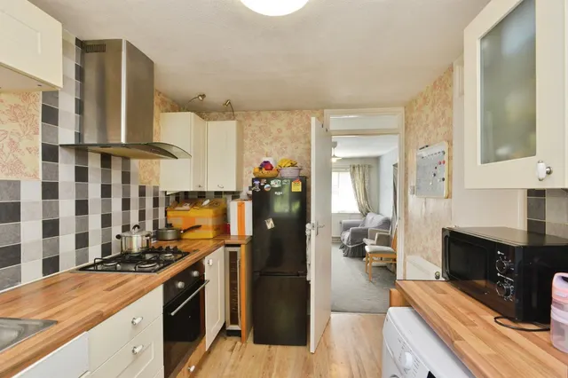 Photo 3 — Earls Willow, New Bradwell, Milton Keynes