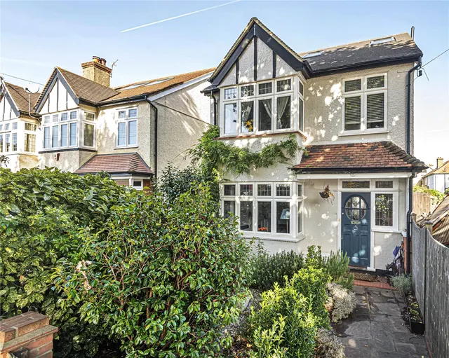 Holly Bush Lane, Hampton, TW12 2QU, photo 1