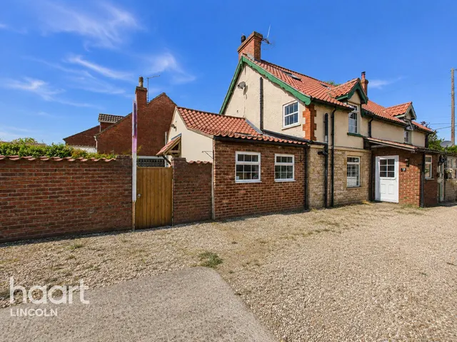 Front Street, Dunston, LN4, photo 1