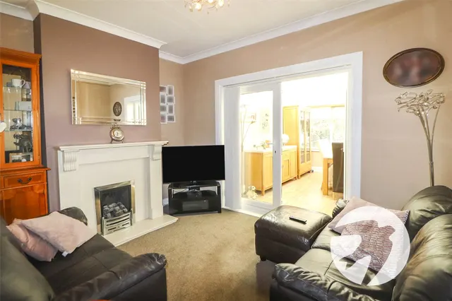 Eversley Avenue, Bexleyheath, DA7, photo 2