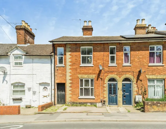 Sarum Hill, Basingstoke, Basingstoke, RG21 8SS, photo 1