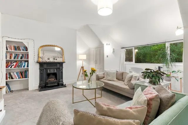 Haslemere Road, Crouch End, N8, photo 1