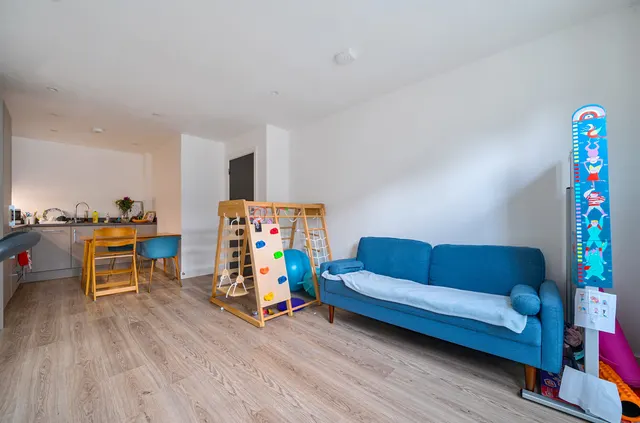 Flambard Way, Godalming, GU7, photo 2